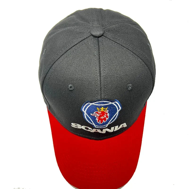 Cappello ricamato