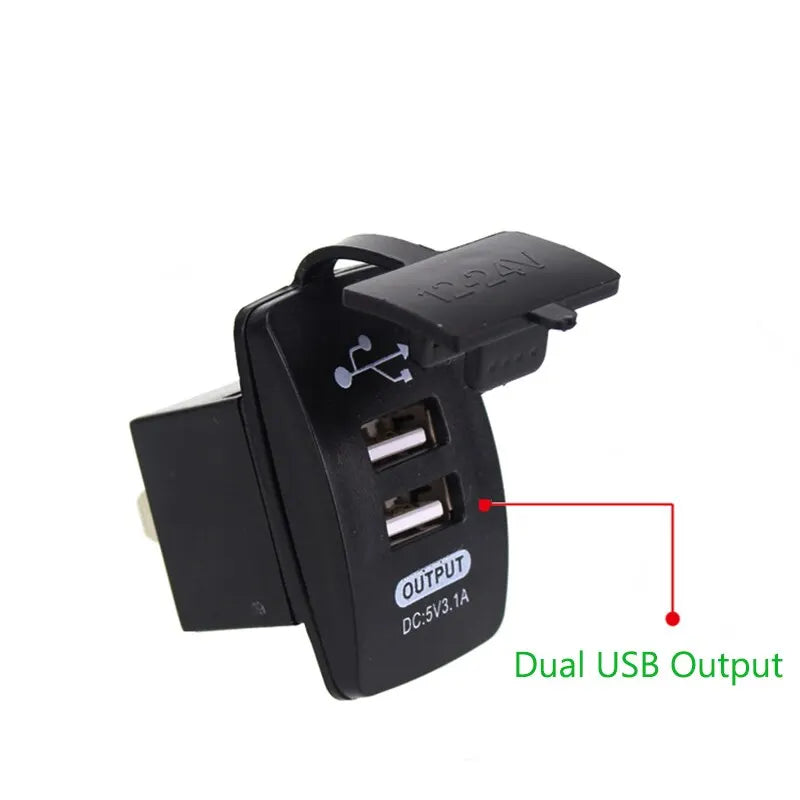 Caricabatterie universale per auto